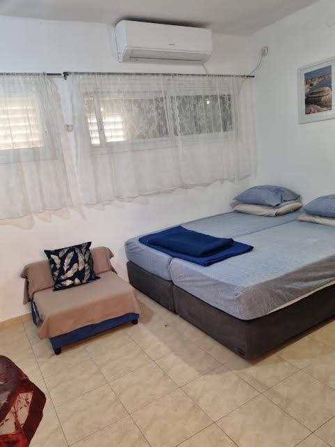Nadia Hosting Dead Sea Villa Neve Zohar Exterior photo